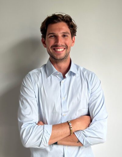 Léo Faulcon, courtier en prêts immobiliers